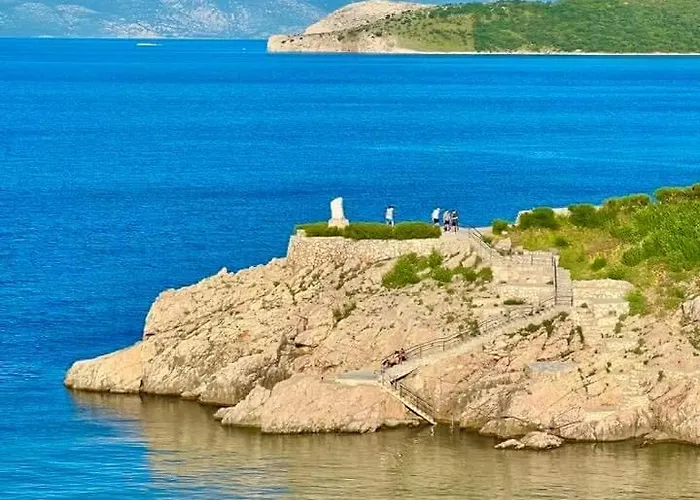 Krtica 2 * Vrbnik (Primorje-Gorski Kotar)